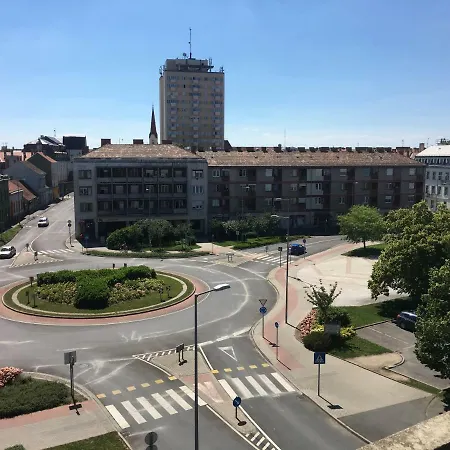 Apartment Szelestey Utcai