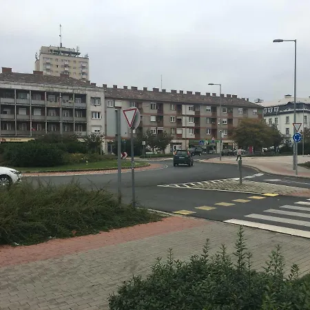 Apartment Szelestey Utcai
