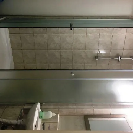 Szelestey Utcai Apartment *